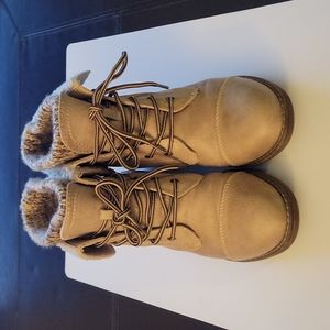 Cliffs by White Mountain Tan Ankle Boots